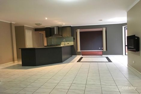 Property photo of 16 Minak Close Narre Warren South VIC 3805