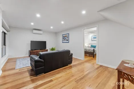 Property photo of 4 Renshaw Drive Eltham VIC 3095
