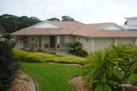 4 Pacific Ave, Kianga, NSW 2546