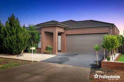 Property photo of 15 Leyana Crescent Brookfield VIC 3338