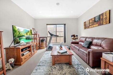 Property photo of 15 Leyana Crescent Brookfield VIC 3338