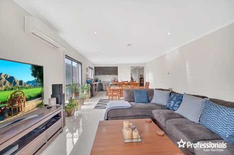 Property photo of 15 Leyana Crescent Brookfield VIC 3338