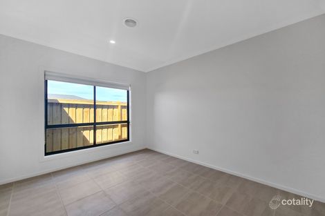 Property photo of 12 Leafspring Road Donnybrook VIC 3064