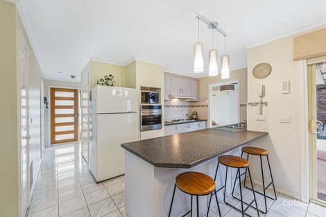 Property photo of 8 Balmaceda Court Berwick VIC 3806
