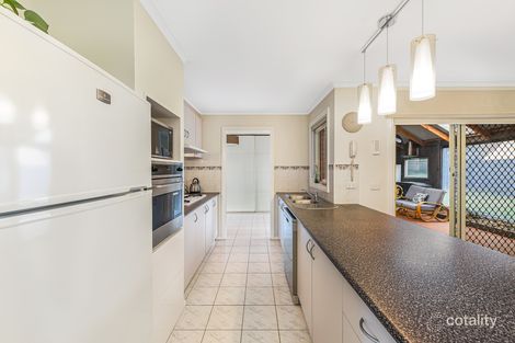 Property photo of 8 Balmaceda Court Berwick VIC 3806