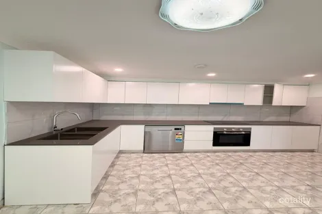 17 Ainslie St, Fairfield West, NSW 2165