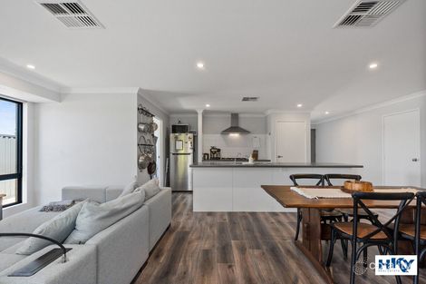 Property photo of 37 Wistow Drive Aveley WA 6069