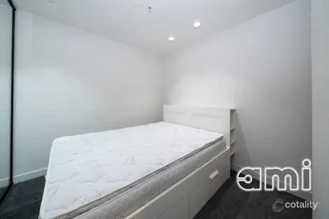 Property photo of 1809/33 Mackenzie Street Melbourne VIC 3000