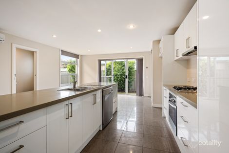 Property photo of 2/20 Thomas Mitchell Drive Wodonga VIC 3690