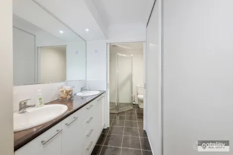 Property photo of 7 Palm Court Moore Park Beach QLD 4670