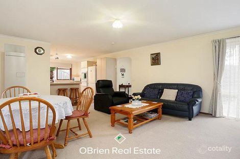 Property photo of 3 Van Haaster Grove Skye VIC 3977