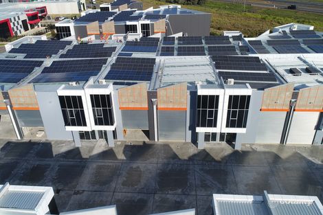 2/14 Katherine Dr, Ravenhall, VIC 3023