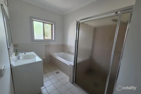 Property photo of 29 River Oak Crescent Scotts Head NSW 2447