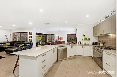 Property photo of 42 Ultimo Walk Taylors Hill VIC 3037