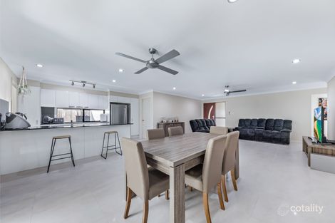 Property photo of 17 Corrimandle Grove Cannonvale QLD 4802