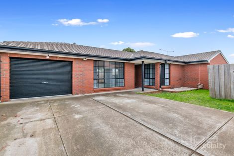 Property photo of 2/2 Antionetta Way Hillside VIC 3037