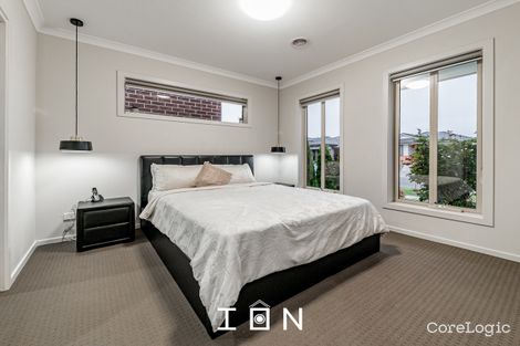 Property photo of 8 Timble Way Clyde North VIC 3978