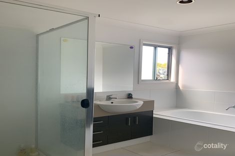 Property photo of 29 Warilla View Blacks Beach QLD 4740