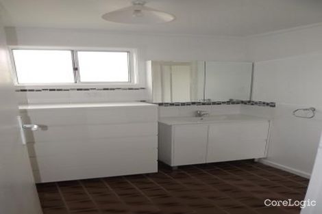 Property photo of 4 Chisholm Street Shellharbour NSW 2529