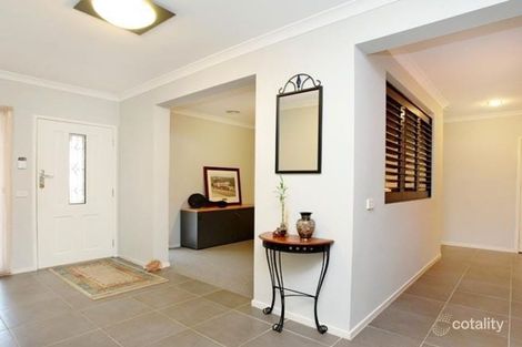 Property photo of 4 Strathvea Lane Caroline Springs VIC 3023