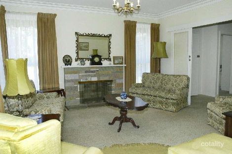 Property photo of 140 Blackburn Road Glen Waverley VIC 3150