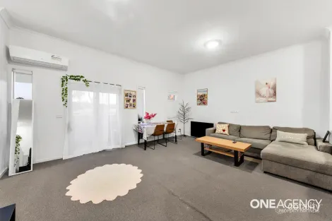 Property photo of 2/17 Tom Roberts Parade Point Cook VIC 3030