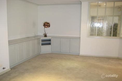 Property photo of 15 Fairview Place Dianella WA 6059