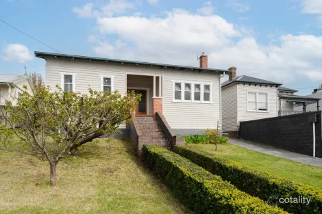 Property photo of 22 Macfie Street Devonport TAS 7310