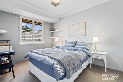 Property photo of 30 Conical Rise Woodvale WA 6026