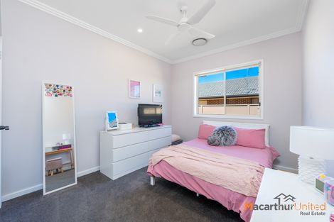 Property photo of 25 McGovern Street Spring Farm NSW 2570