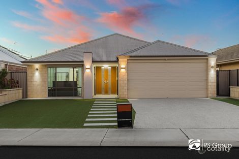 8 Solingen Way, Piara Waters, WA 6112