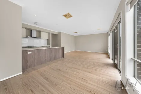Property photo of 6 Millicent Drive Craigieburn VIC 3064