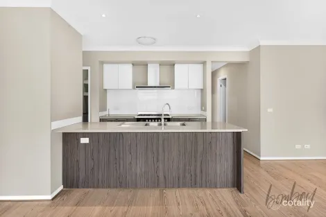 Property photo of 6 Millicent Drive Craigieburn VIC 3064