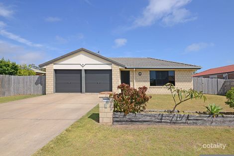 8 Zircon St, Urangan, QLD 4655