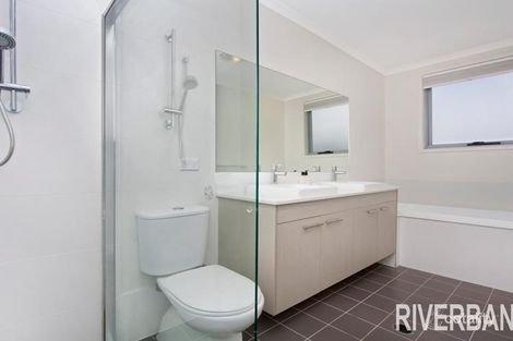 Property photo of 14 Daruga Avenue Pemulwuy NSW 2145
