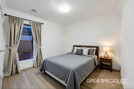 Property photo of 7 Calypso Drive Mickleham VIC 3064