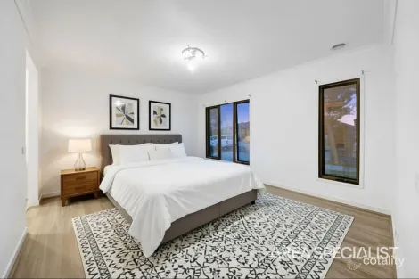 Property photo of 7 Calypso Drive Mickleham VIC 3064