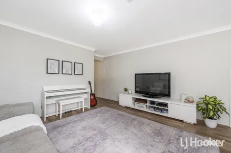 Property photo of 32 Cimarron Edge Meadow Springs WA 6210