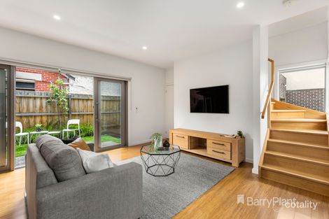 Property photo of 2/401 Murray Road Preston VIC 3072