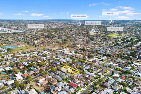 Property photo of 16 Kinnon Avenue Belmont VIC 3216