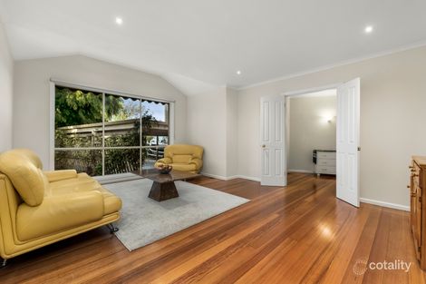 Property photo of 4 Robin Grove Mount Waverley VIC 3149