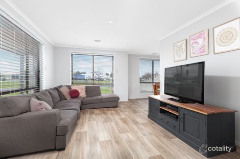 Property photo of 156 Learmonth Road Wendouree VIC 3355
