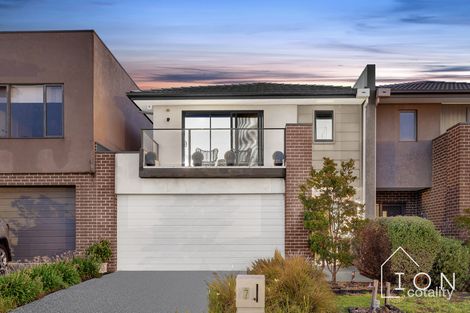 7 Tweed Rd, Clyde North, VIC 3978