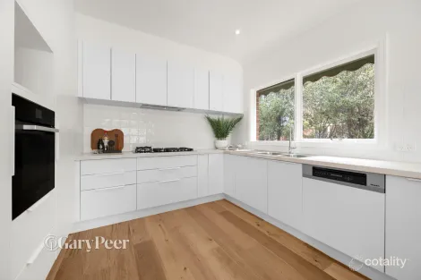 Property photo of 1/469 Kooyong Road Elsternwick VIC 3185