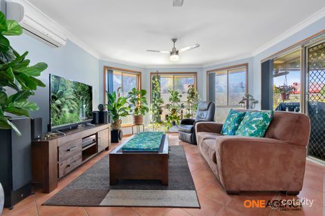 Property photo of 65 Acacia Circuit Hunterview NSW 2330