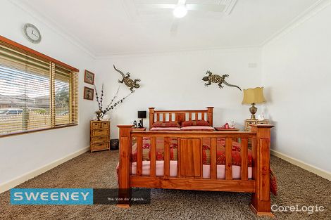 Property photo of 14 Glinden Avenue Ardeer VIC 3022