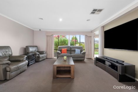 Property photo of 1 Ellesmere Grove Melton West VIC 3337