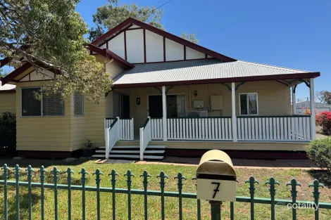 7 May St, Roma, QLD 4455