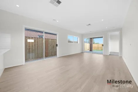 Property photo of 59 Arnison Road Tarneit VIC 3029