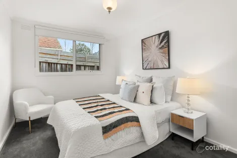 Property photo of 2/16 Lithgow Street Glen Iris VIC 3146